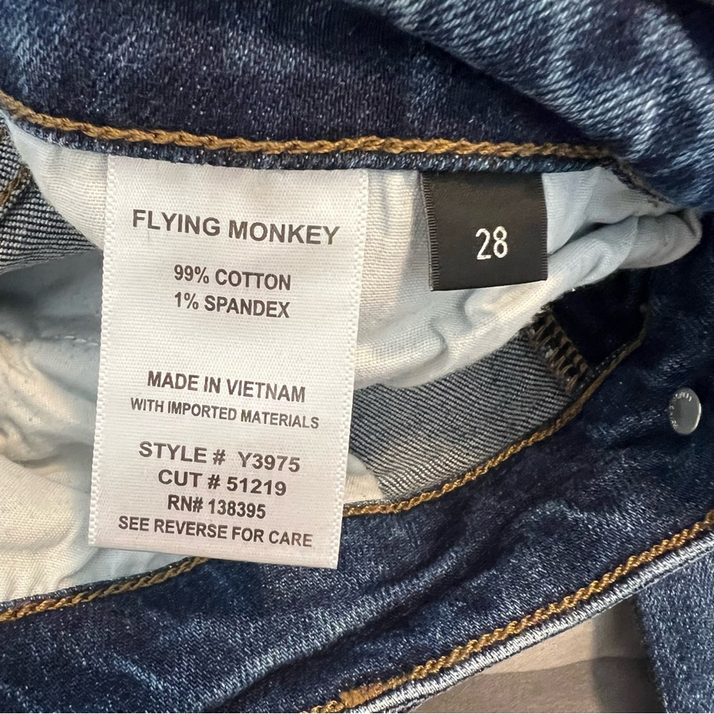 Flying Monkey Cuffed Stretch Boyfriend Jean Dark Wash size 28 - Picture 11 of 12